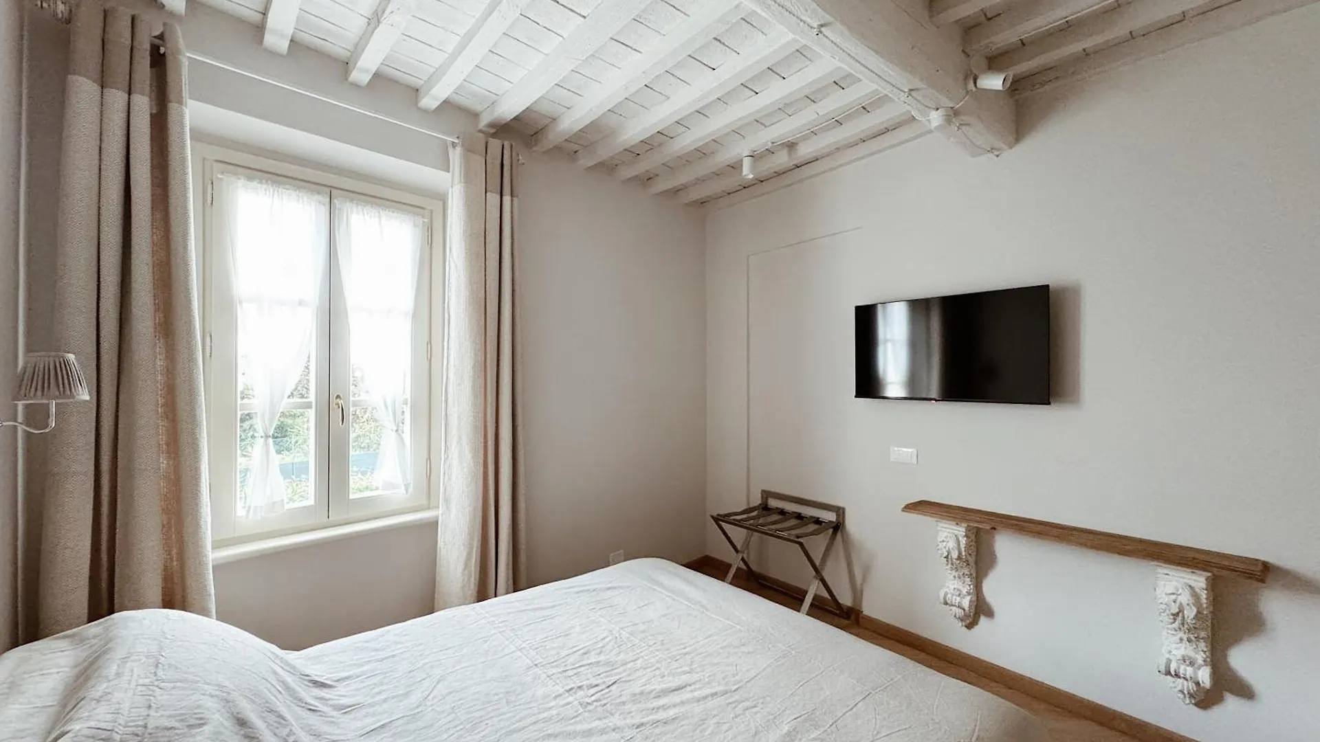 Villa Sofia Querceta Guest house